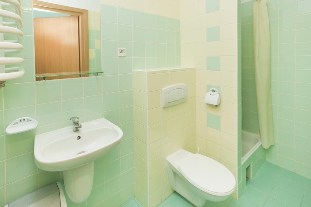 Hotel Kzzg W Polsce, Gornicze Sanatorium Zwiazkowe "Gornik" Iwonicz-Zdrój Zimmer foto